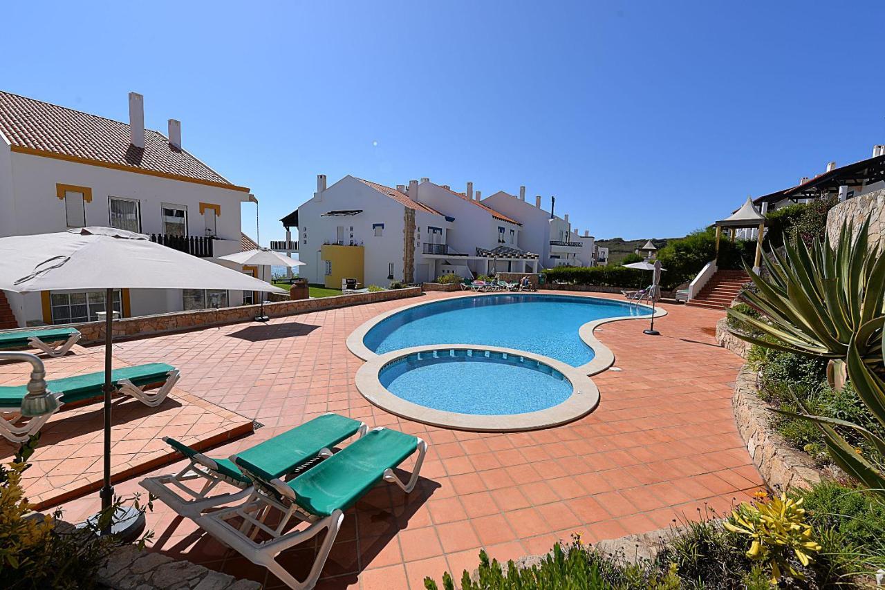 סאו מרטיניו דו פורטו Paddle - Sea View Apartment With 3 Pools, Tennis & Squash Court מראה חיצוני תמונה
